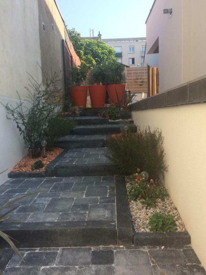 לה מאנש Villa Du Jardin Des Plantes 56 Rue Premartine מראה חיצוני תמונה